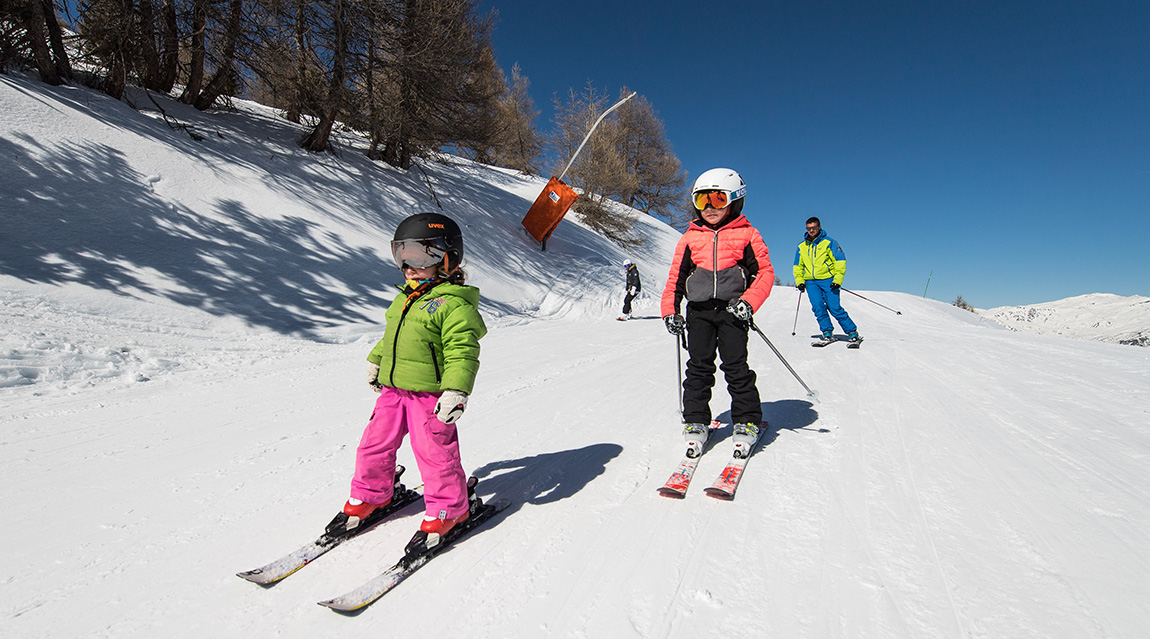 Skiing in Les Karellis