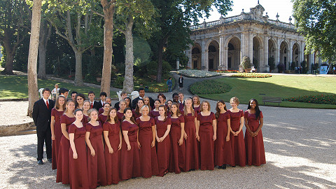 One of our choirs singing in Montecatini Spa on their school choir tour