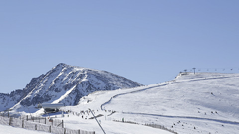 Your next school ski trip in Andorra will offer amazing open runs