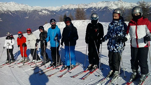 school ski trip group in Italy