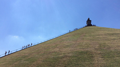 students climb the Lion Mound on their school trip to Belgium
