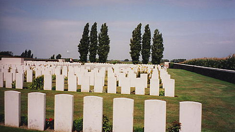 Feel the weight of history by visiting the Passchendaele Cemetery on your WWI battlefields trip
